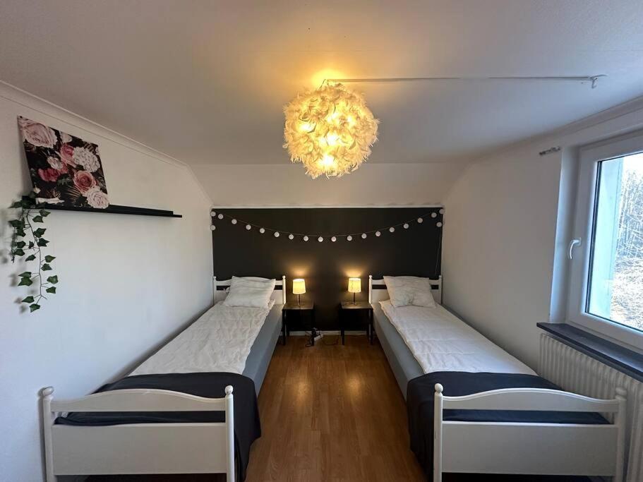 Modernt & Rymligt Sommarhus Pa Landet- Bubbelpool Villa Eskilstuna Exterior foto