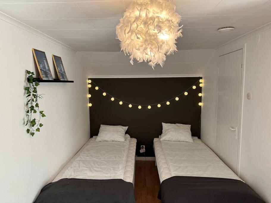 Modernt & Rymligt Sommarhus Pa Landet- Bubbelpool Villa Eskilstuna Exterior foto